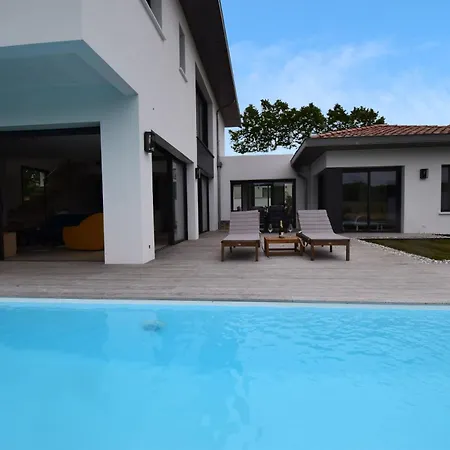 Moderne Avec Piscine * Англе