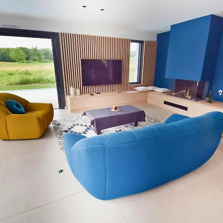 Moderne Avec Piscine Вилла Англе